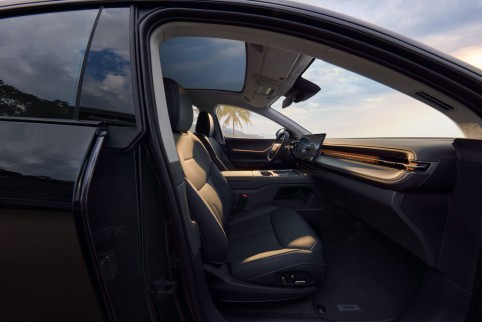 xpeng-g6-black-edition-2